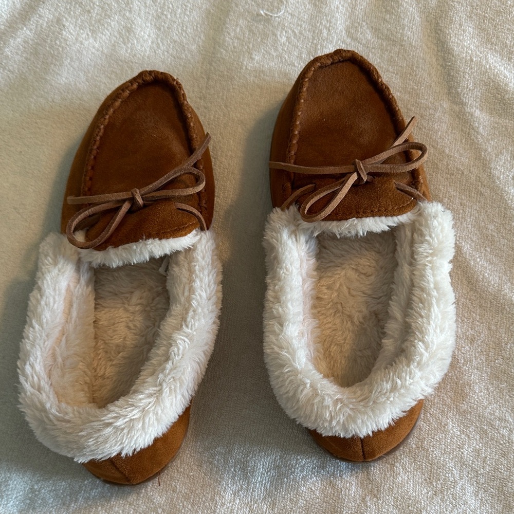 Sonoma Brown Moccasin Slippers with Plush Lining